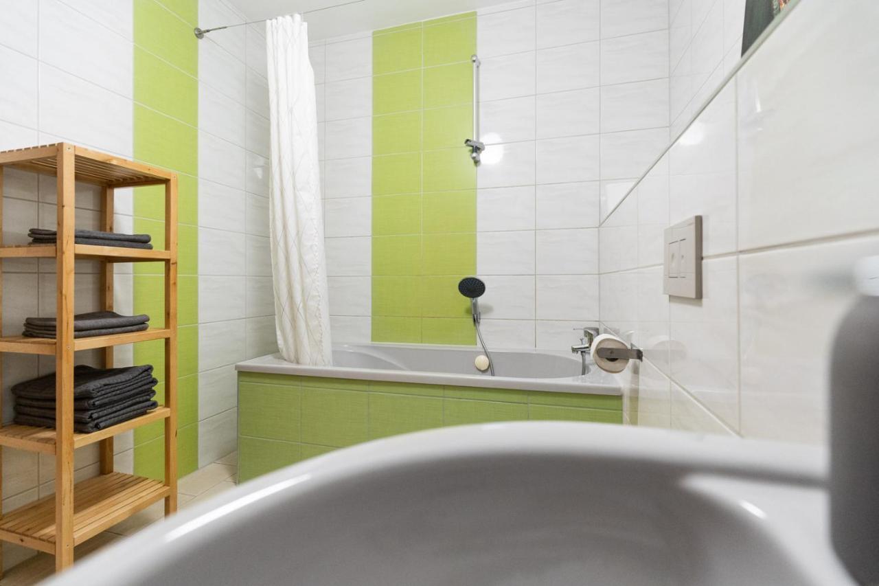 230 M2 Loft Mit Eigenem Wintergarten Mit Tischtennis & Dart, Kostenloser Parkplatz Erfurt Exteriér fotografie